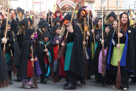 ZLATA POROKA PUSTNI KARNEVAL 82 FOTO LJUBO VUKELIČ